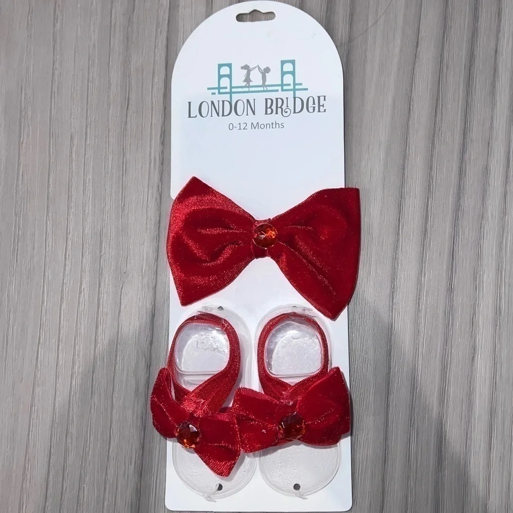 NWT Red Velvet Bows